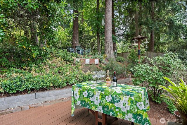 17117 NE 84th Street, Redmond, WA 98052