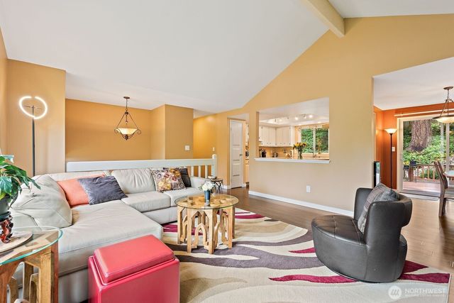 17117 NE 84th Street, Redmond, WA 98052