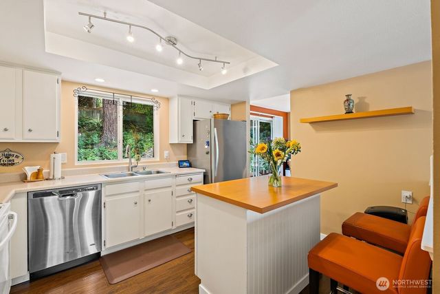 17117 NE 84th Street, Redmond, WA 98052