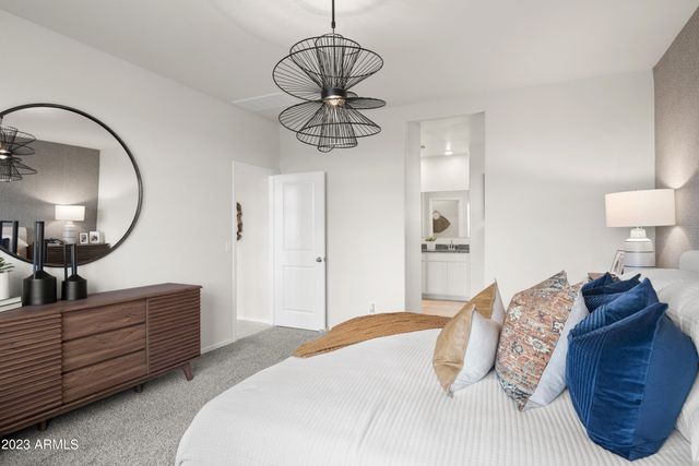 2765 W STRADLING Avenue, Apache Junction, AZ 85120