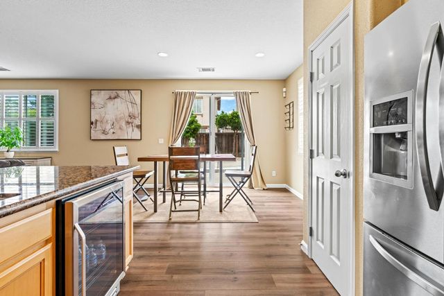 15901 Four Corners Ct, Lathrop, CA 95330