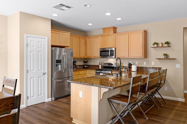 15901 Four Corners Ct, Lathrop, CA 95330