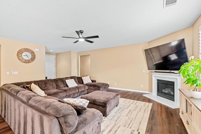 15901 Four Corners Ct, Lathrop, CA 95330