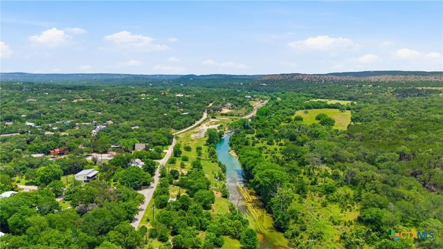 117 Roundup Drive, Wimberley, TX 78676
