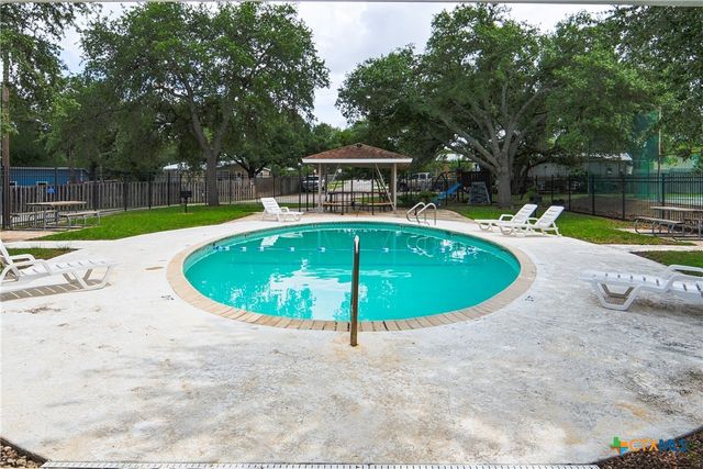 117 Roundup Drive, Wimberley, TX 78676