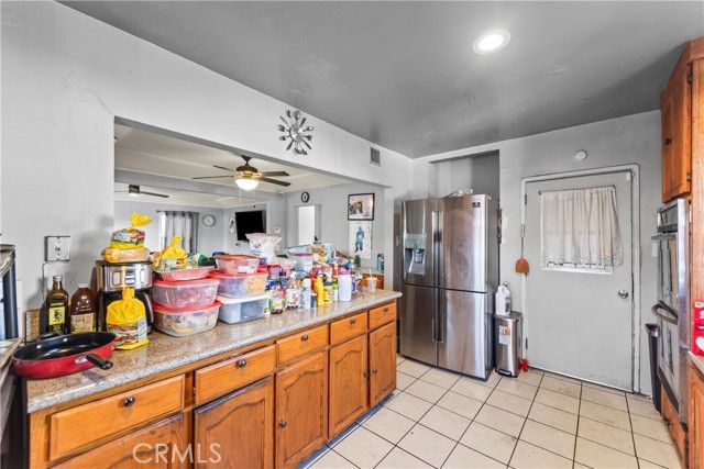 3165 Oakwood Avenue, Lynwood, CA 90262