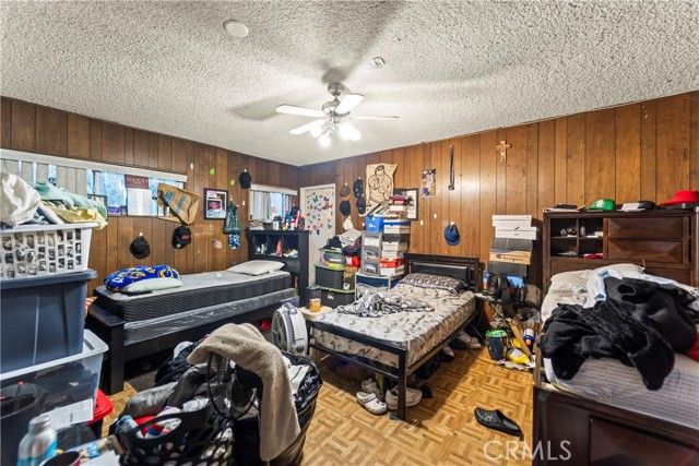 3165 Oakwood Avenue, Lynwood, CA 90262