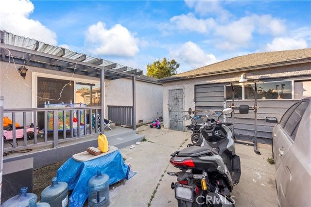 3165 Oakwood Avenue, Lynwood, CA 90262