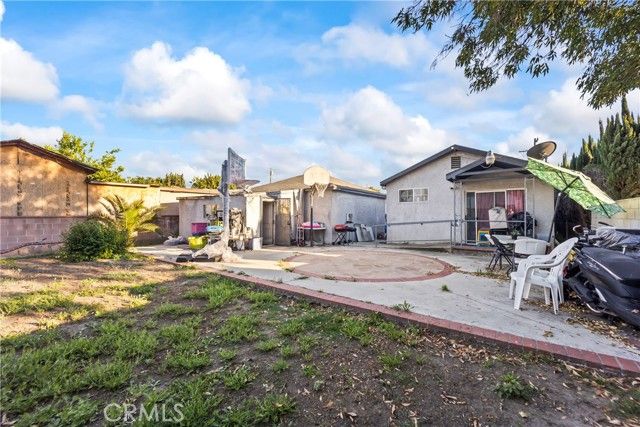 3165 Oakwood Avenue, Lynwood, CA 90262