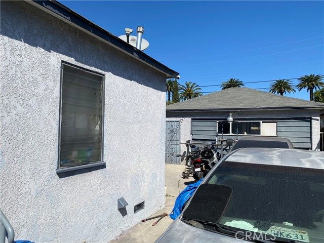3165 Oakwood Avenue, Lynwood, CA 90262
