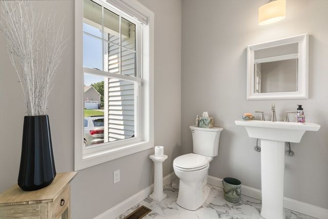 4 Meadow Lane, Blackstone, MA 01504