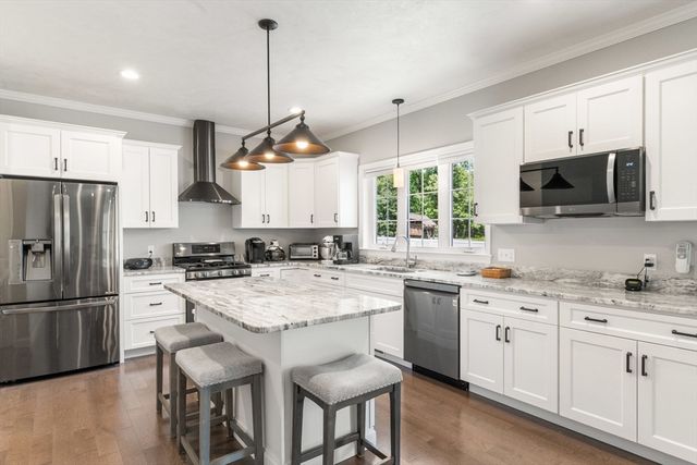 4 Meadow Lane, Blackstone, MA 01504