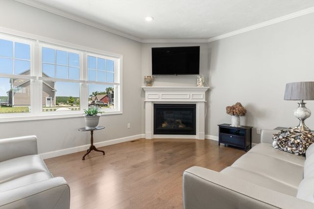 4 Meadow Lane, Blackstone, MA 01504