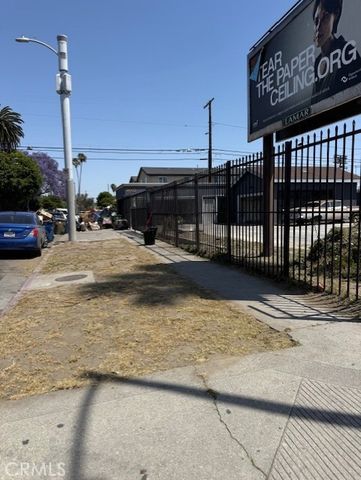 8000 Avalon, Los Angeles, CA 90003