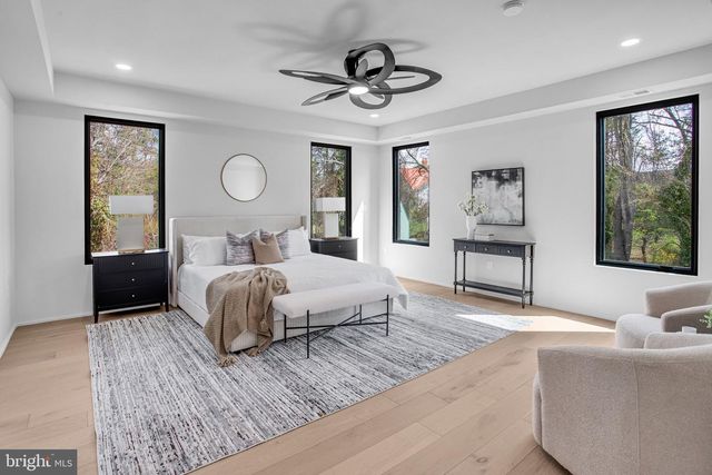 8313 SYRACUSE CIR, Vienna, VA 22180