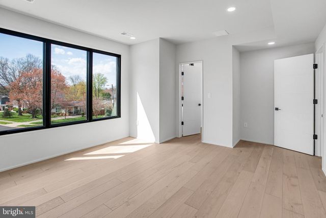 8313 SYRACUSE CIR, Vienna, VA 22180