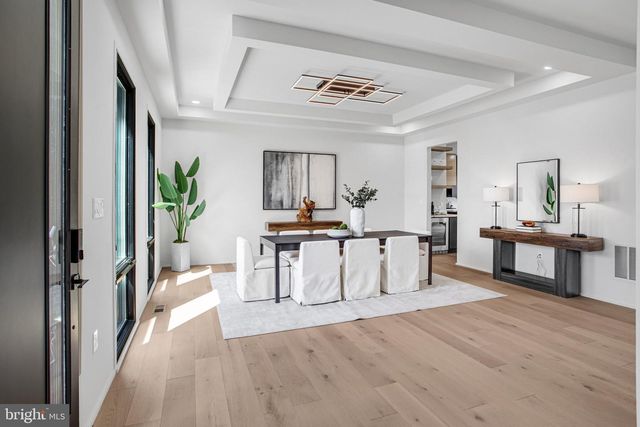 8313 SYRACUSE CIR, Vienna, VA 22180