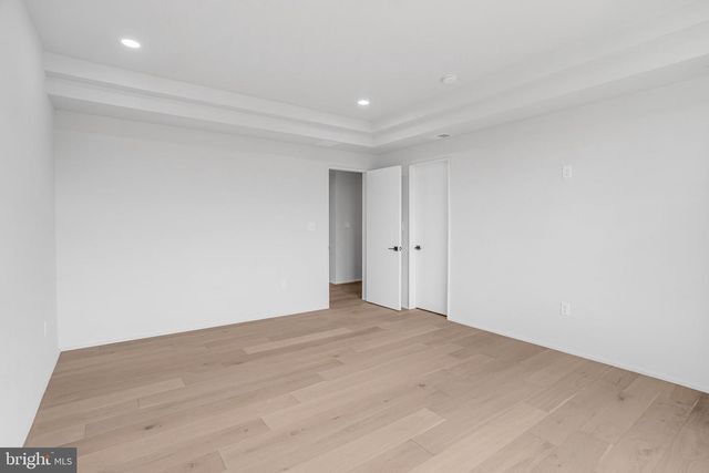 8313 SYRACUSE CIR, Vienna, VA 22180