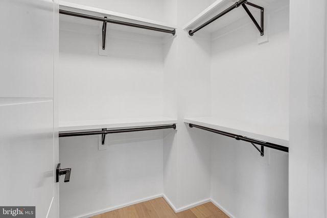 8313 SYRACUSE CIR, Vienna, VA 22180