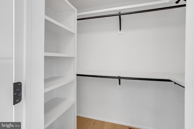 8313 SYRACUSE CIR, Vienna, VA 22180