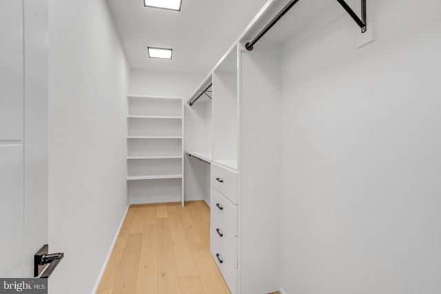 8313 SYRACUSE CIR, Vienna, VA 22180