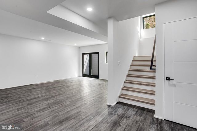 8313 SYRACUSE CIR, Vienna, VA 22180