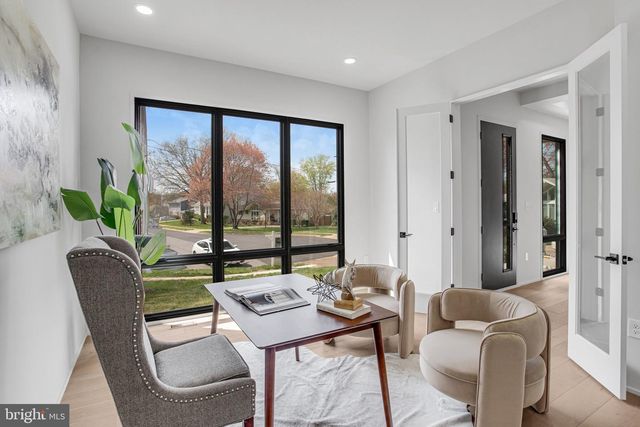 8313 SYRACUSE CIR, Vienna, VA 22180