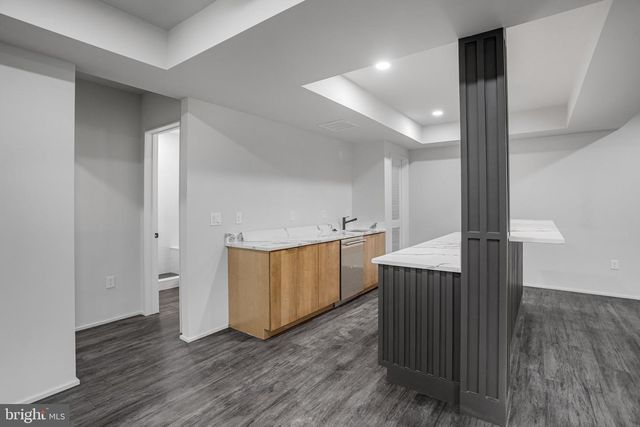 8313 SYRACUSE CIR, Vienna, VA 22180