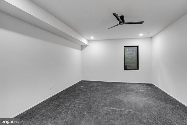 8313 SYRACUSE CIR, Vienna, VA 22180