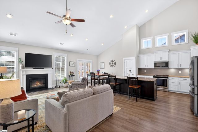 619 Minster Court, Moore, SC 29369