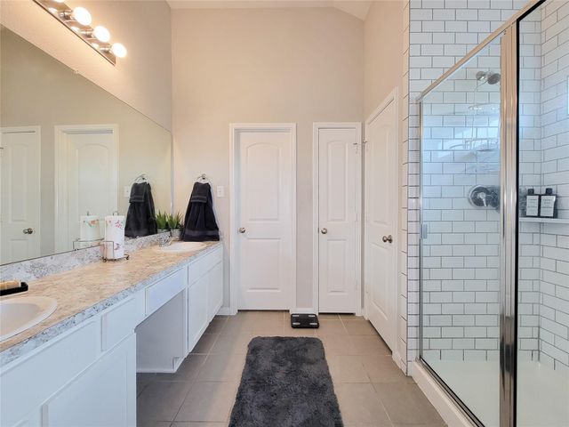 10719 Stella Pond Lane, Houston, TX 77016