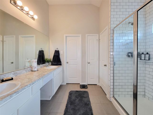 10719 Stella Pond Lane, Houston, TX 77016