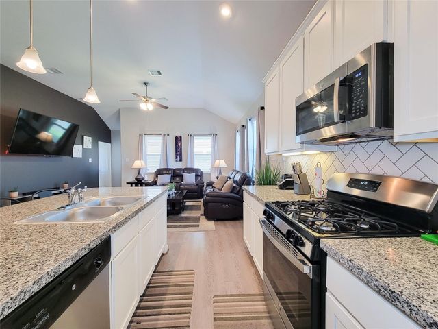 10719 Stella Pond Lane, Houston, TX 77016