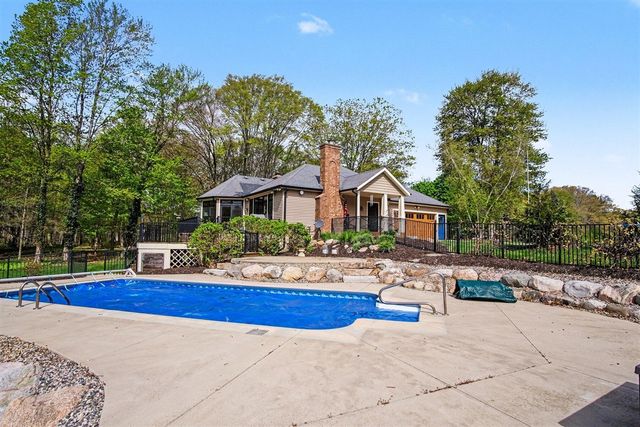 5030 Rosewood Lane, Hudsonville, MI 49426