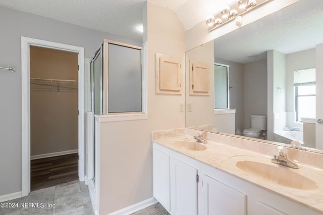 1736 DAYTONA Lane, Jacksonville, FL 32218