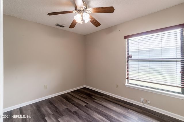 1736 DAYTONA Lane, Jacksonville, FL 32218