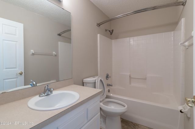 1736 DAYTONA Lane, Jacksonville, FL 32218