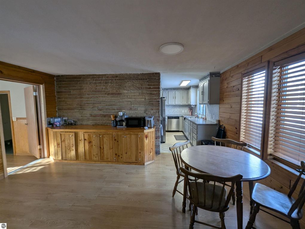 Image 21 of property listing at 534 S Main Street, Au Gres, MI 48703