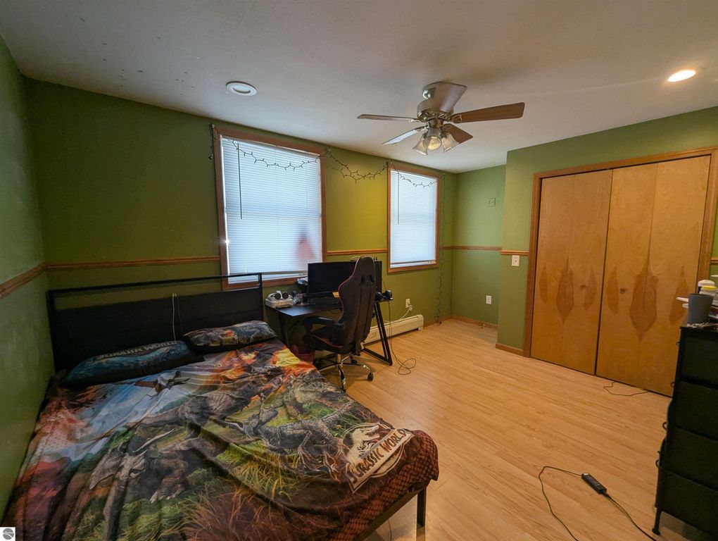 Image 28 of property listing at 534 S Main Street, Au Gres, MI 48703