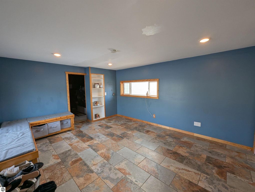 Image 36 of property listing at 534 S Main Street, Au Gres, MI 48703