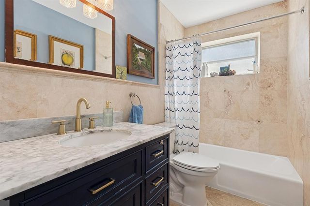 2110 N 54th Avenue, Hollywood, FL 33021