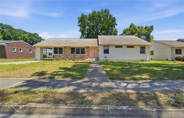 223 Woodbury Forrest DR, Hampton, VA 23666