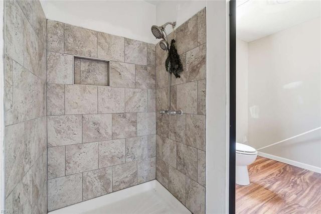 223 Woodbury Forrest DR, Hampton, VA 23666