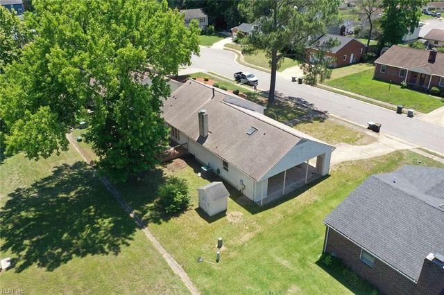 223 Woodbury Forrest DR, Hampton, VA 23666