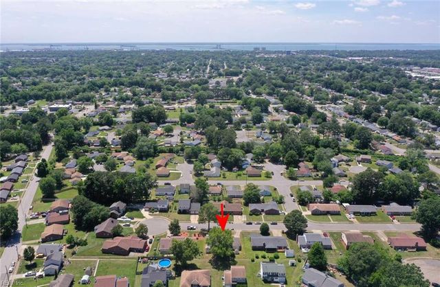 223 Woodbury Forrest DR, Hampton, VA 23666