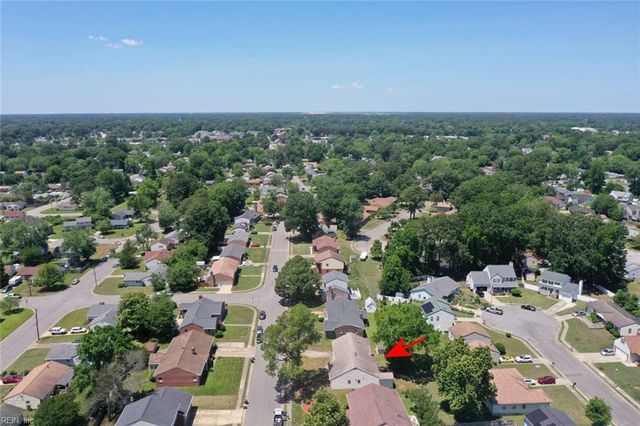 223 Woodbury Forrest DR, Hampton, VA 23666