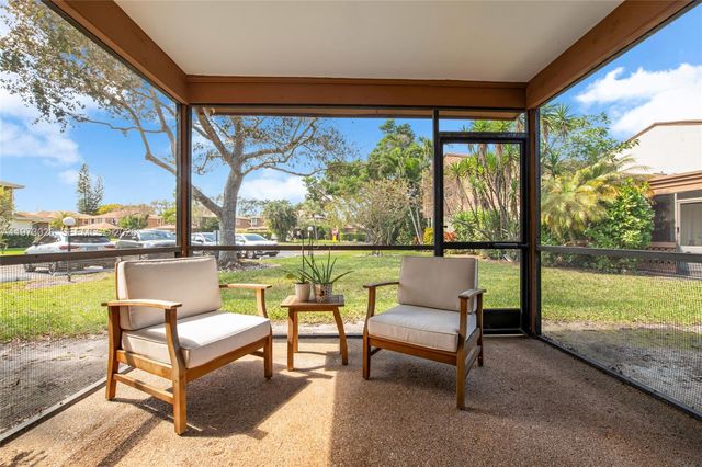 6185 Live Oak Ct A, Tamarac, FL 33319