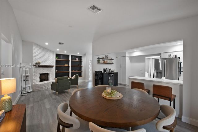 6185 Live Oak Ct A, Tamarac, FL 33319