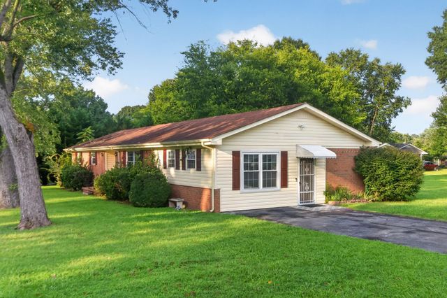 4636 Meadow Avenue NW, Cleveland, TN 37312