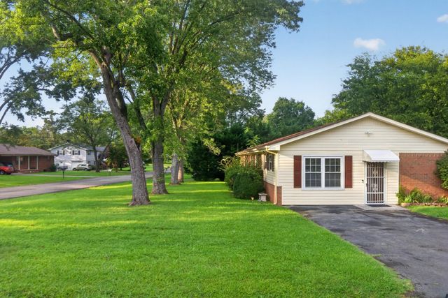 4636 Meadow Avenue NW, Cleveland, TN 37312